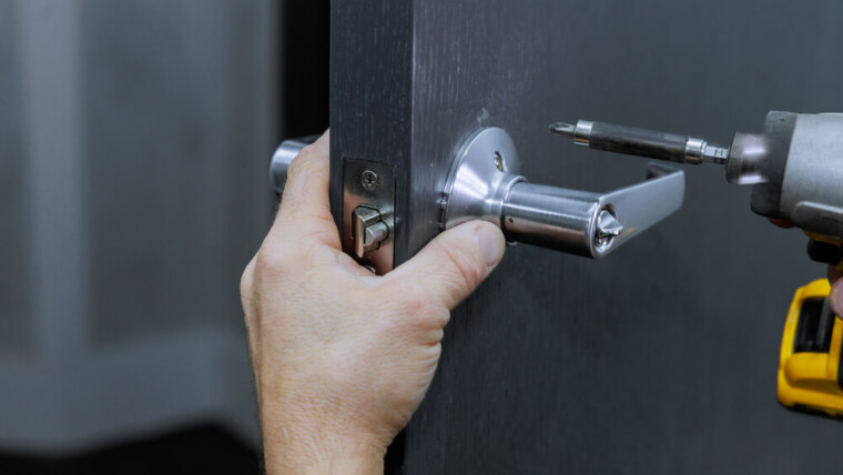 Need a Locksmith in Chicago? Here’s How to Find the Best One